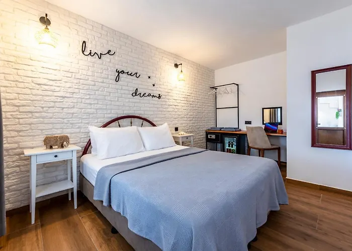 Bed & Breakfast The Poyz Bodrum 4*