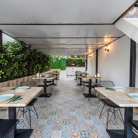 住宿加早餐酒店 The Poyz Bodrum 居姆贝特
