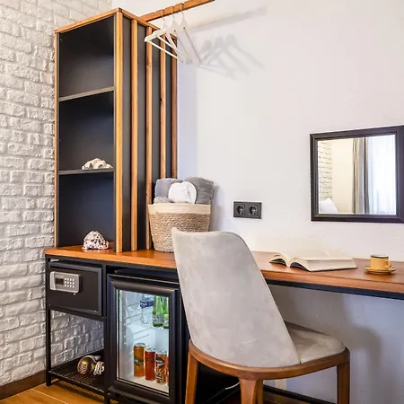 住宿加早餐酒店 The Poyz Bodrum 居姆贝特